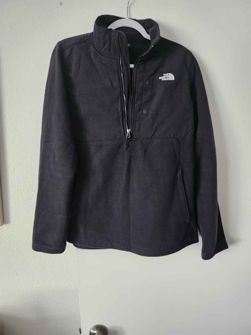 The North Face Black Half-Zip Pullover Fleece Jacket